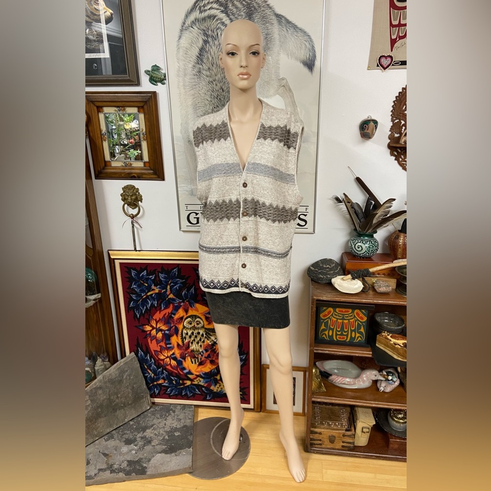 Vintage Knit Wool Grandpa Vest with Coconut Shell Buttons